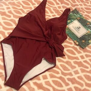 CUPSHE BURGUNDY TIE FRONT SWIMSUIT - NEW W/TAGS